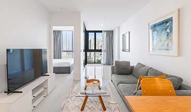 1 Bedroom + Study - kitchen